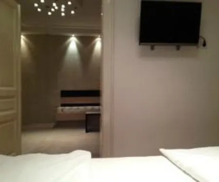 Hotel Rezime 3*